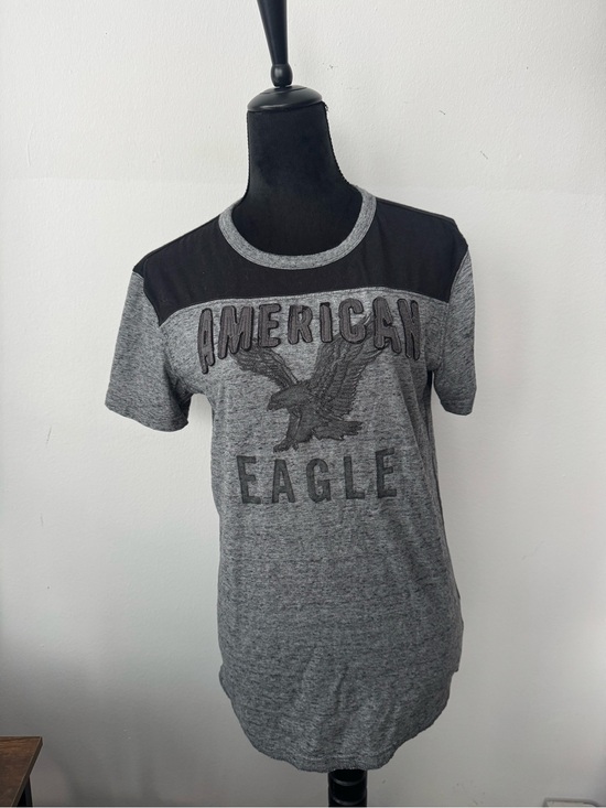 American Eagle Outfitters Other - American Eagle Outfitters Gray Heather Short-Sleeve Graphic Tee
